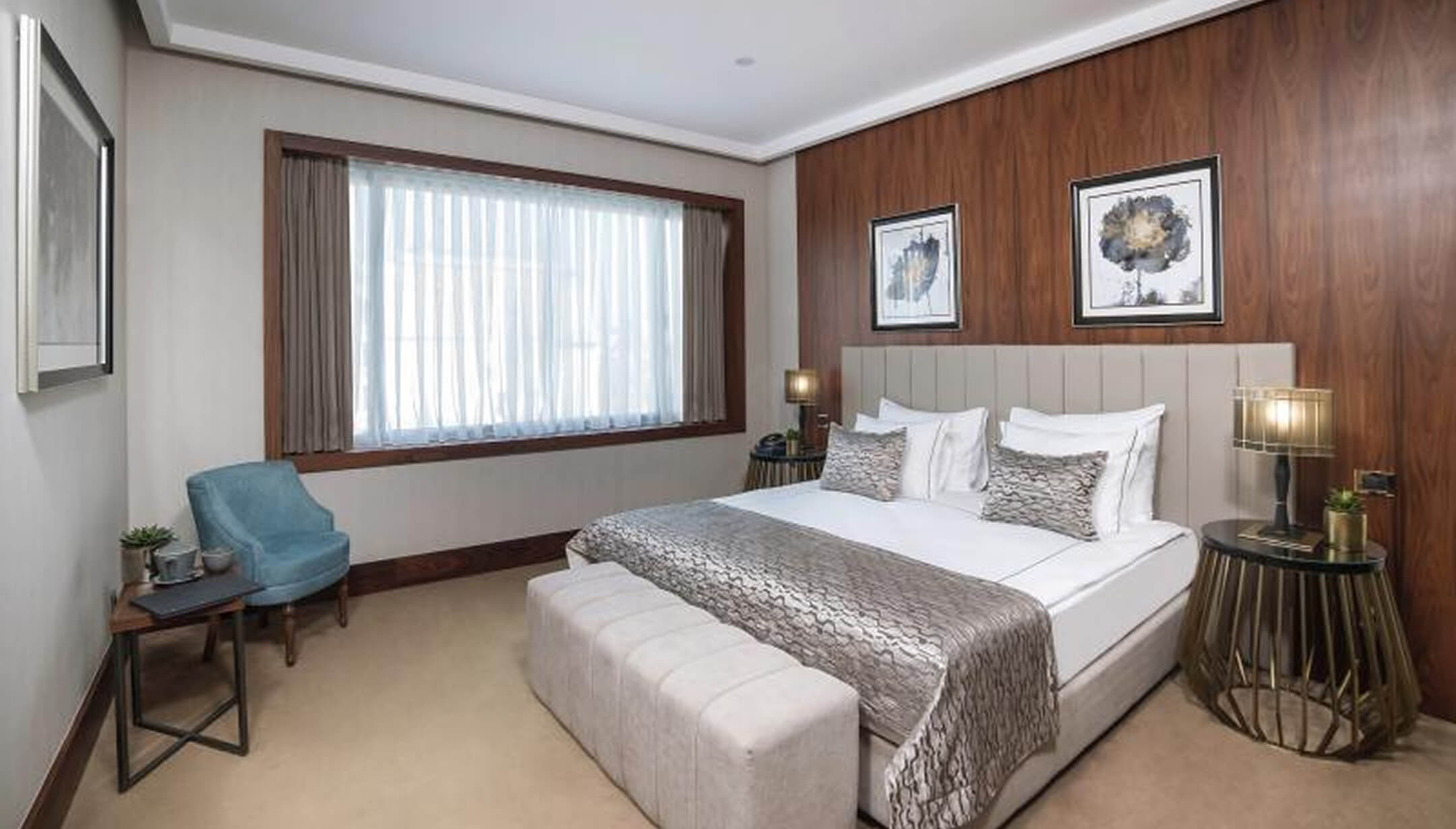 /media/44zhioc4/vogue-hotels-istanbul-konaklama-superior-aile-odası-banner.jpg