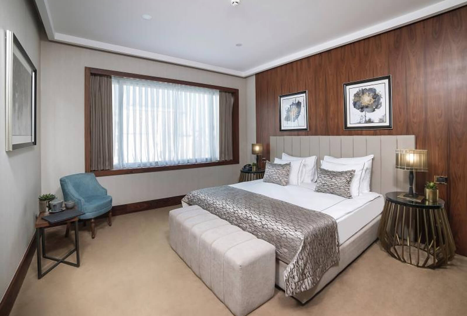 /media/y3vnkzue/vogue-hotels-istanbul-konaklama-superior-aile-odası-galeri-1.jpg